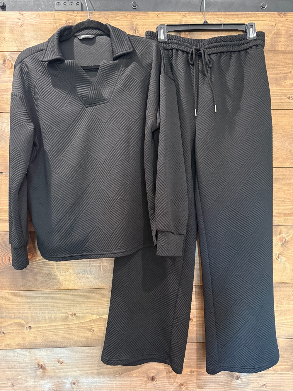 Women's Black Quilted Wide-Leg Pants by